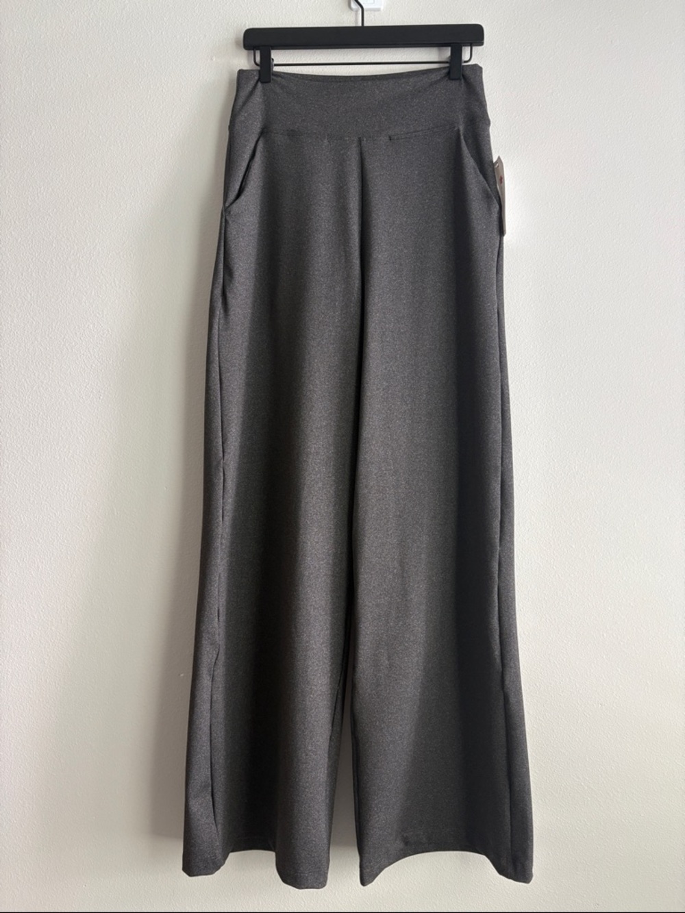 Kira Grace *Tall* GRACE WIDE LEG PANT in Charcoal Gray - Women's Medium *NWT*